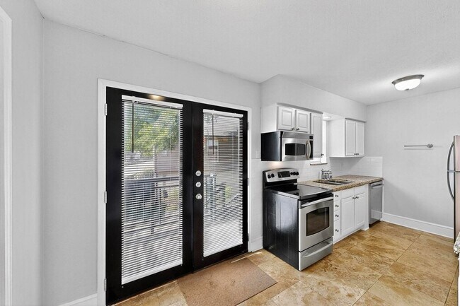 Photo - 7736 Meadow Rd Apartment