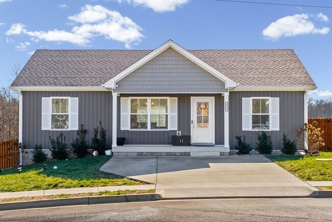 Foto del edificio - 3 Bedroom 2 Full Bath Home For Rent near Post!