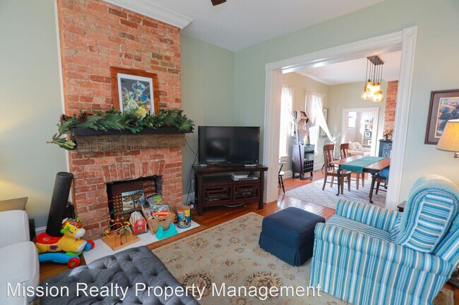 Building Photo - 4 br, 2.5 bath House - 1100 N 36th St.