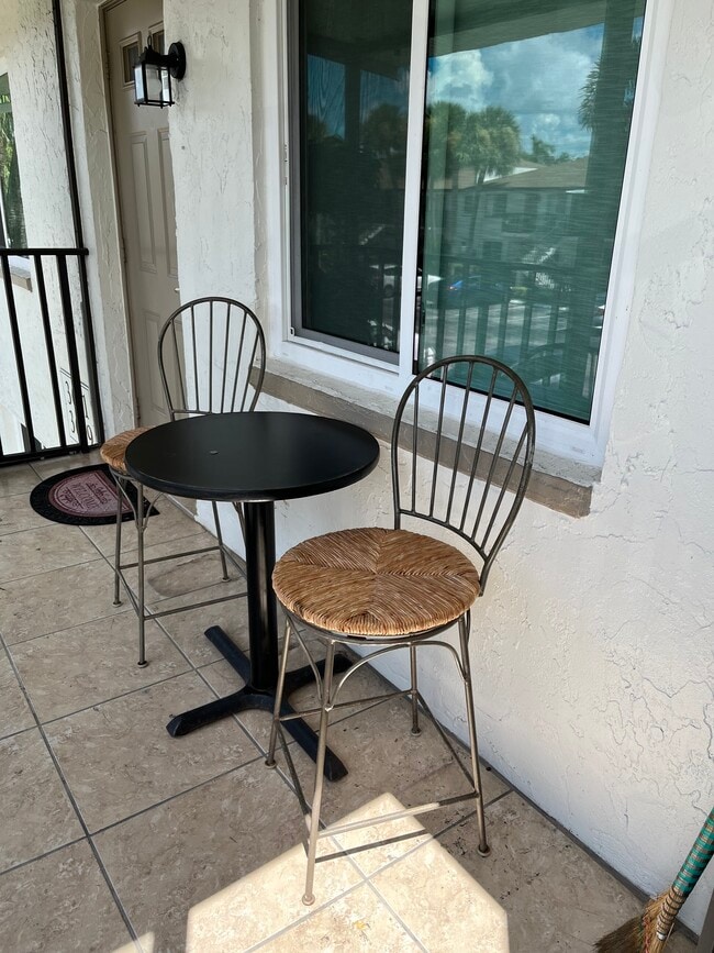 Building Photo - 3631 Arctic Cir