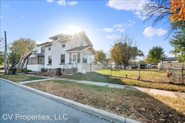 Foto del edificio - 3 br, 1 bath House - 115 Tremont Street