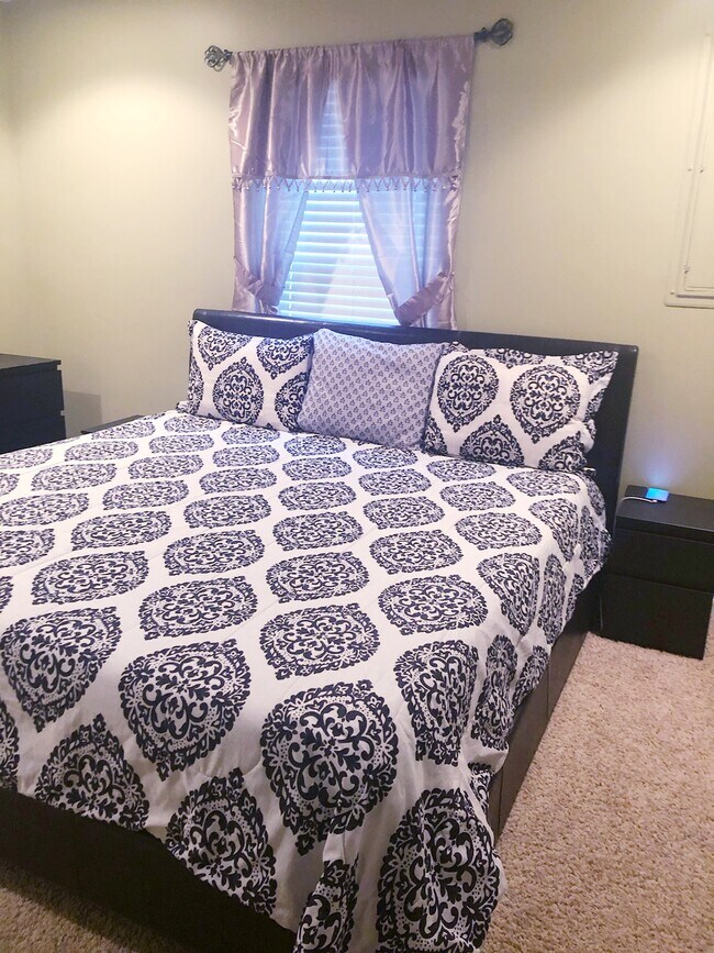 Foto del edificio - Basement - Skylar Leigh Dr