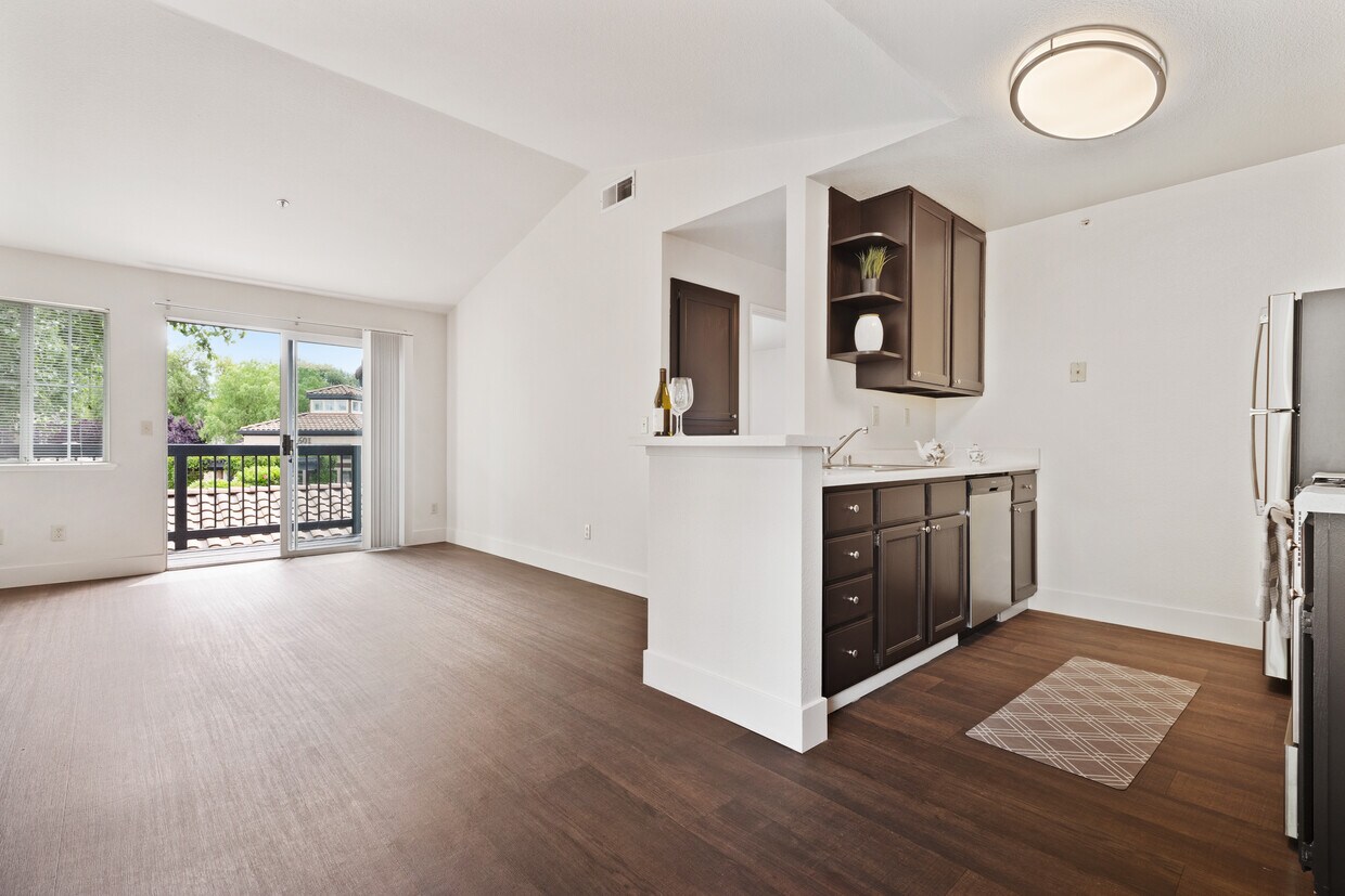 La Vina Apartments in Livermore, CA