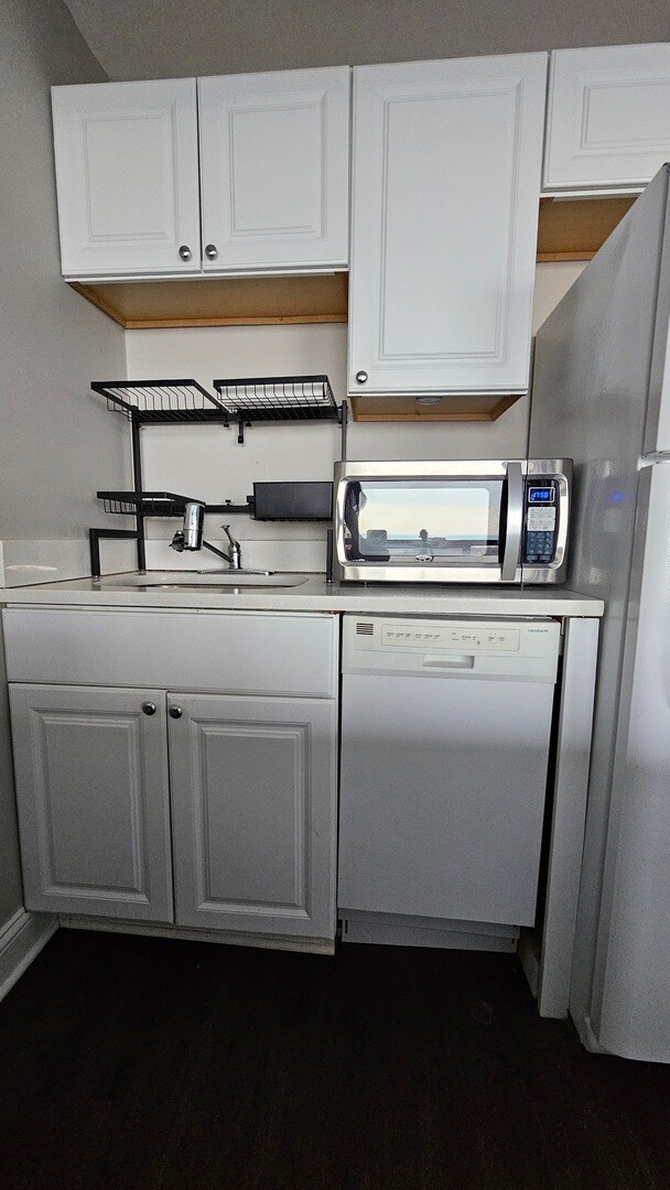 Foto del edificio - 4343 N Clarendon Ave