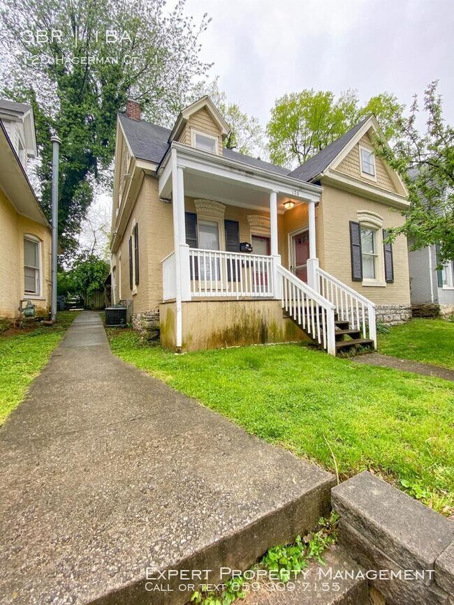 120 Hagerman Ct Unit 1, Lexington, KY 40508 Room for Rent in