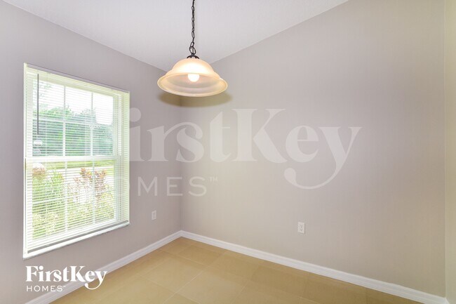 Building Photo - 307 Michigan Ln