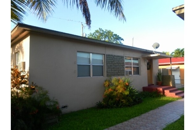Building Photo - Valentine Apartments
