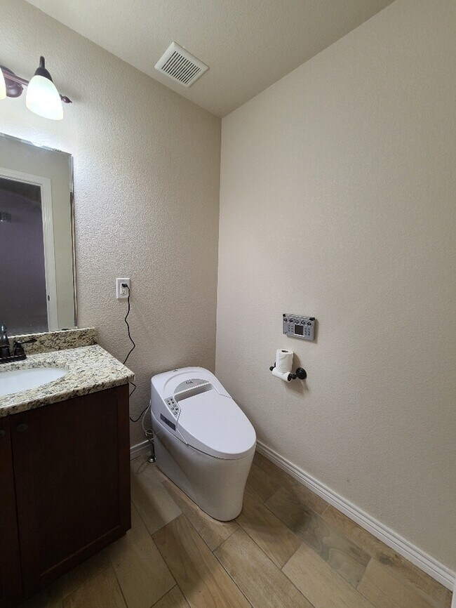 Building Photo - 1029 Old Town Ln