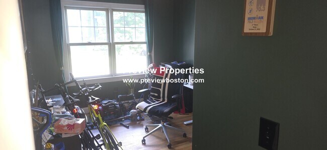 Foto del edificio - 321 N Harvard St