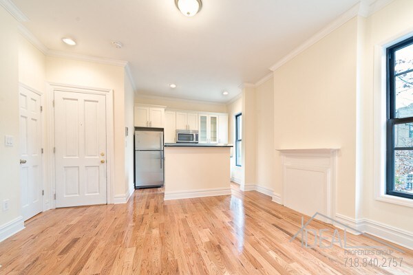 Building Photo - 621 Vanderbilt Ave