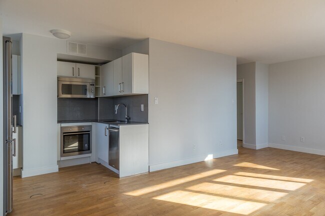 Photo du bâtiment - 99 Tyndall Ave