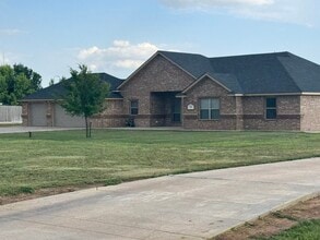 Building Photo - 11011 Looby Ln