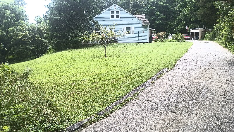Foto principal - 2206 Ridge Rd