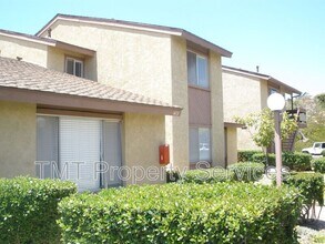 Building Photo - 413 E Rice Ranch Rd