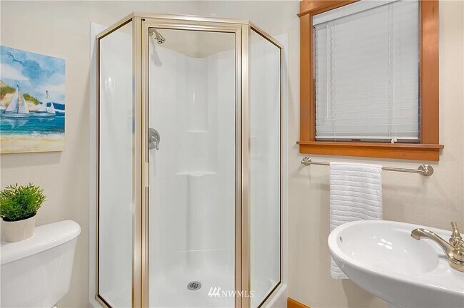 Foto del edificio - 1217 NE 135th St