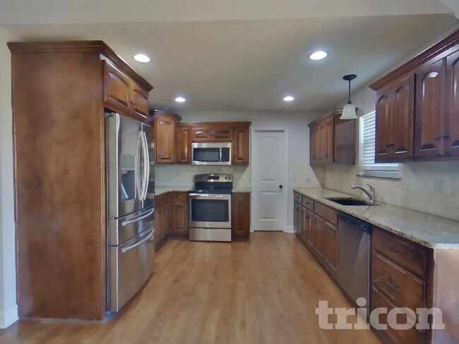 Foto del edificio - 18404 Rock Ridge N