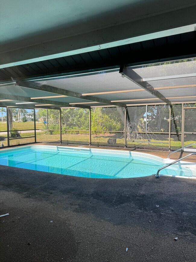 Foto del edificio - 1308/1312 NW 7th Pl