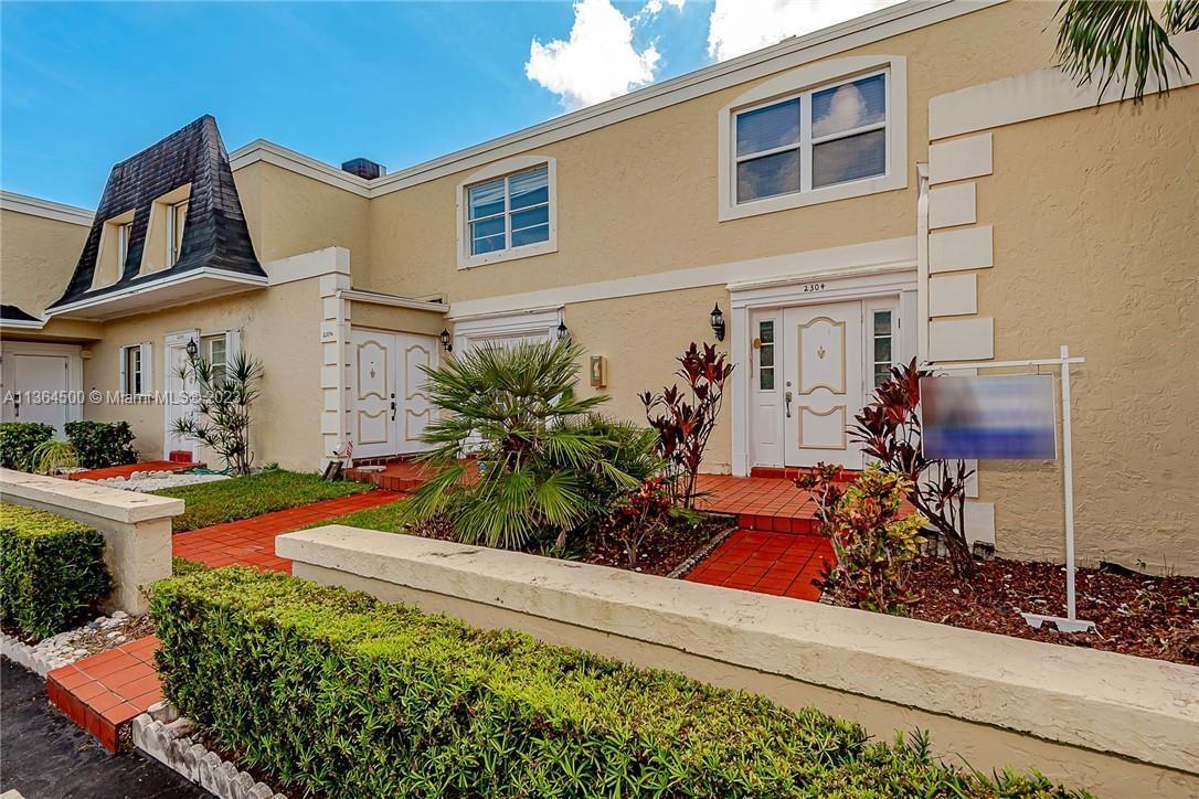 2304 NE 7th St, Hallandale Beach, FL 33009 Townhome Rentals in