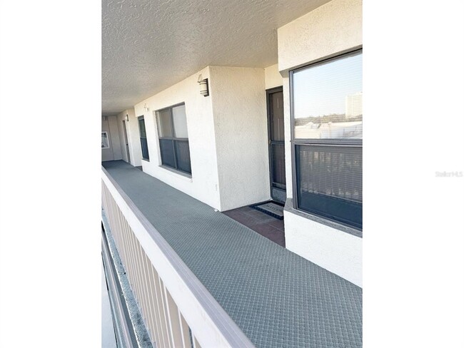 Building Photo - 1316 Pasadena Ave S