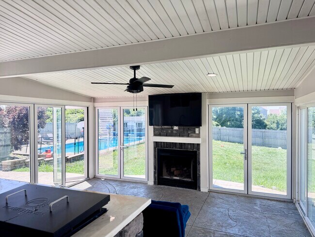 Foto del edificio - 1432 Muirwood Dr