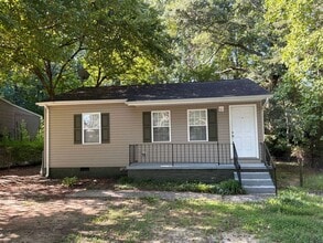 Building Photo - 803 Circle View Dr