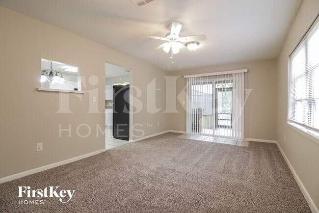 Building Photo - 1340 Sharon Dr