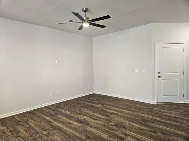 Building Photo - Welcome to The Falls!