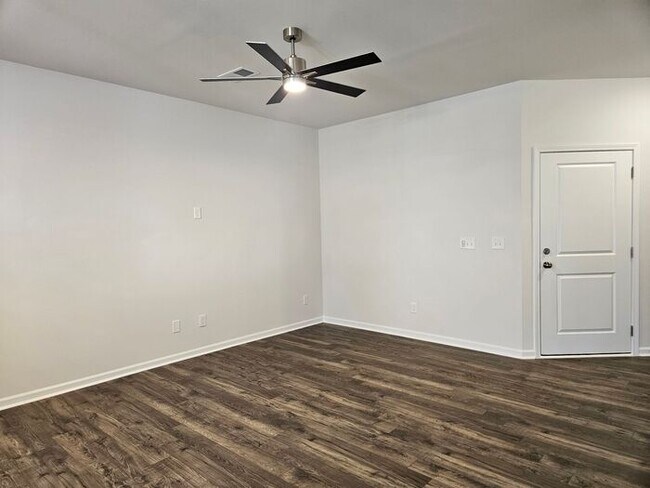 Foto del edificio - Welcome to The Falls!