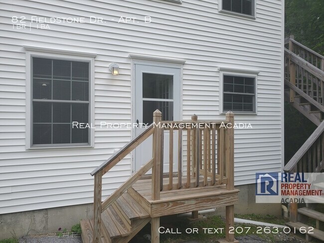 Foto del edificio - First Floor - 1 Bedroom - Great & Quiet Area