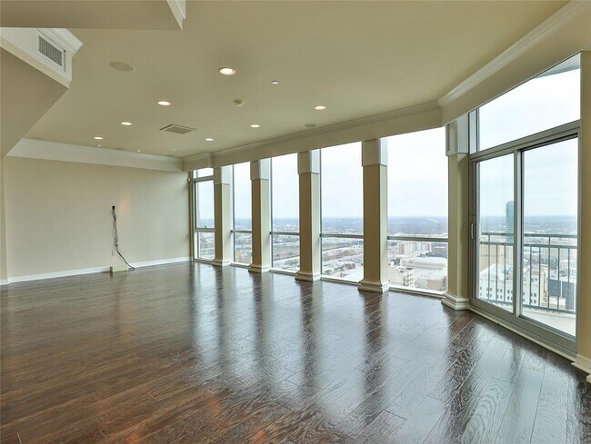 Foto del edificio - 500 Throckmorton St