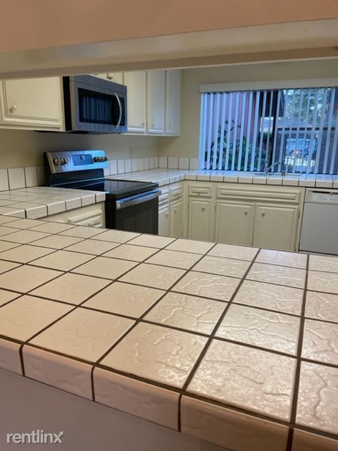 Building Photo - 3 br, 2 bath Condo - 44757 Garden Court