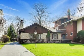 Building Photo - 545 Thatcher Ave