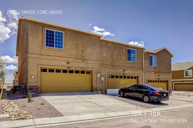 Foto del edificio - New Townhome near Woodmen