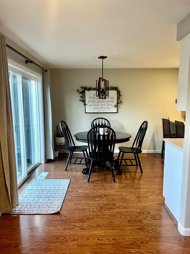 Dining room - 1332 Westbrook Dr NW