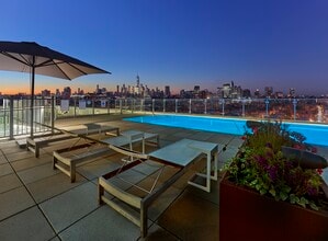 Rooftop Pool with Views of Bew York City - 7 Seventy House