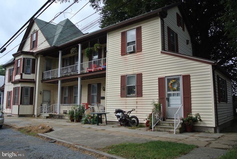 409 S High St Unit 2, Mechanicsburg, PA 17055 Apartment for Rent in
