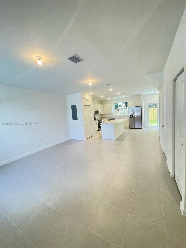 Foto del edificio - 144 SE 10th St