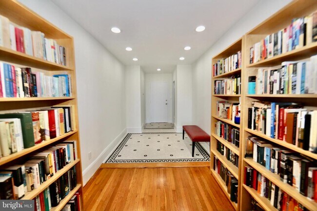 Building Photo - 3420 16th St NW
