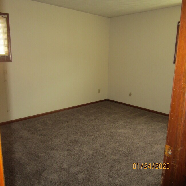 Building Photo - 1103 Schrock Rd