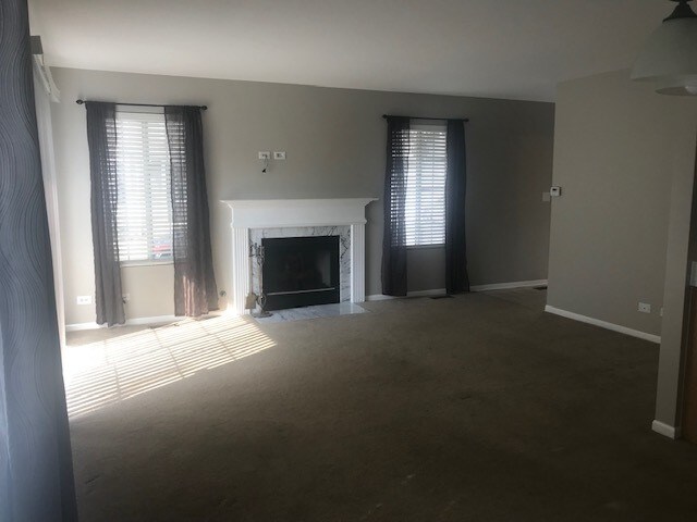 Building Photo - 1230 Sandhurst Ln