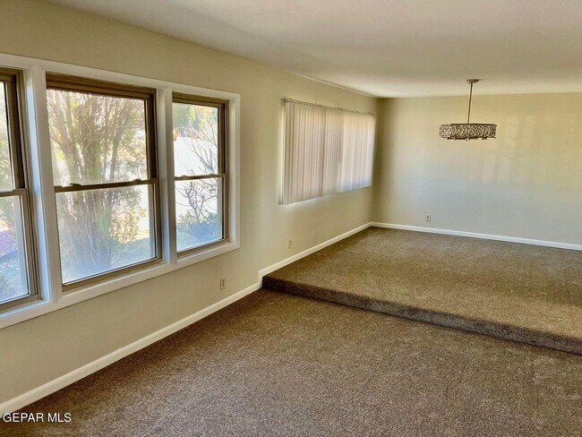 Building Photo - 441 Pocano Ln