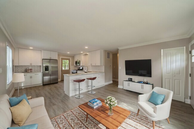 Foto del edificio - 118 E Streamwood Blvd