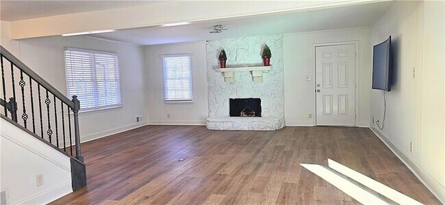 Foto del edificio - 2826 Whippoorwill Cir NW