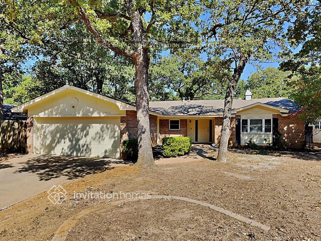 Building Photo - 2815 Norwood Ln