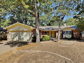 Building Photo - 2815 Norwood Ln