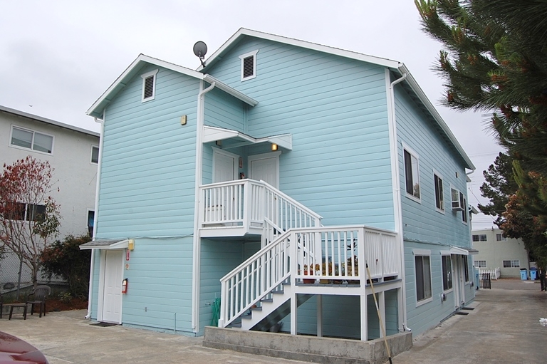 Building Photo - 1619 Fairview St
