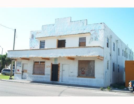Building Photo - Rooftop Apartments