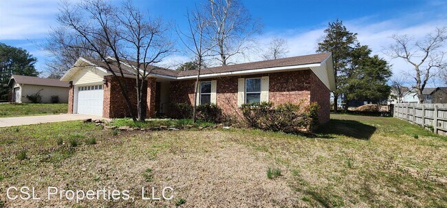 Building Photo - 3 br, 2 bath House - 2042 E Magnolia Drive