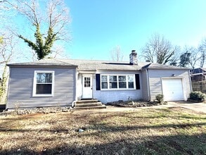 Building Photo - 602 Lookout Ct SE