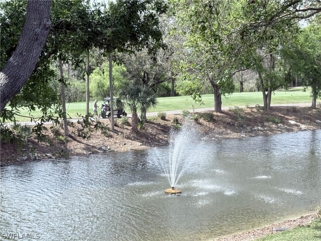 Foto del edificio - 3555 Laurel Greens Ln N